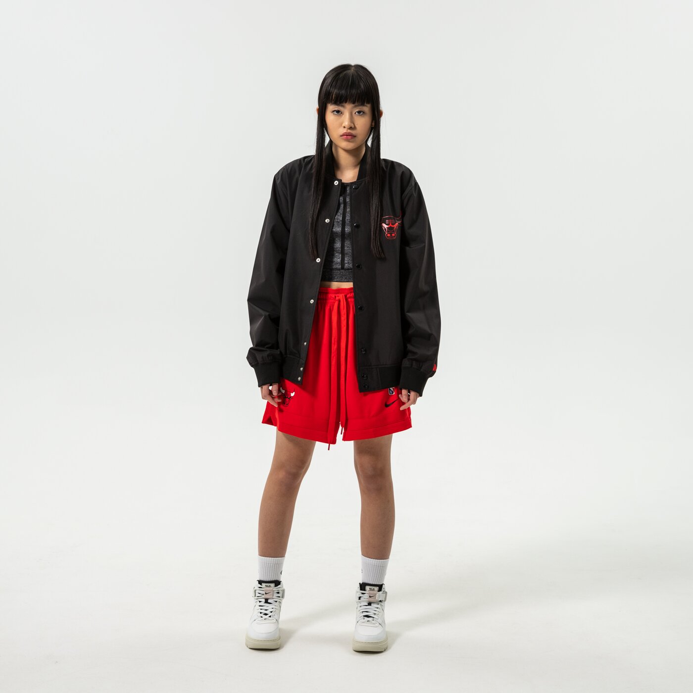 Дамски къси панталони NIKE ШОРТИ CHI W NK SHRT CRSSVR CTS 75 NBA db1361-657 цвят червен