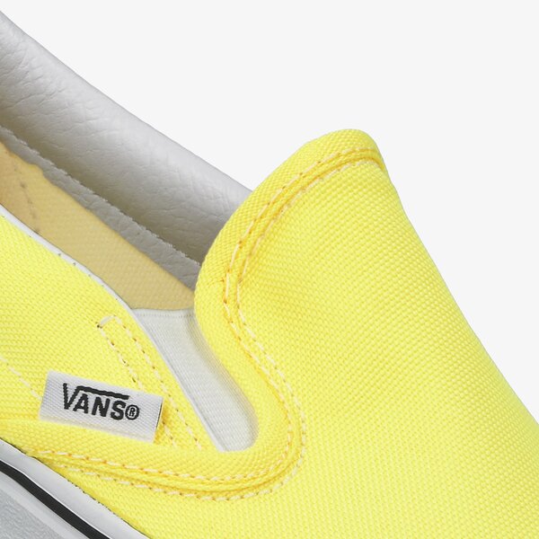 Дамски маратонки VANS UA CLASSIC SLIP-ON vn0a4u38wt71 цвят жълт