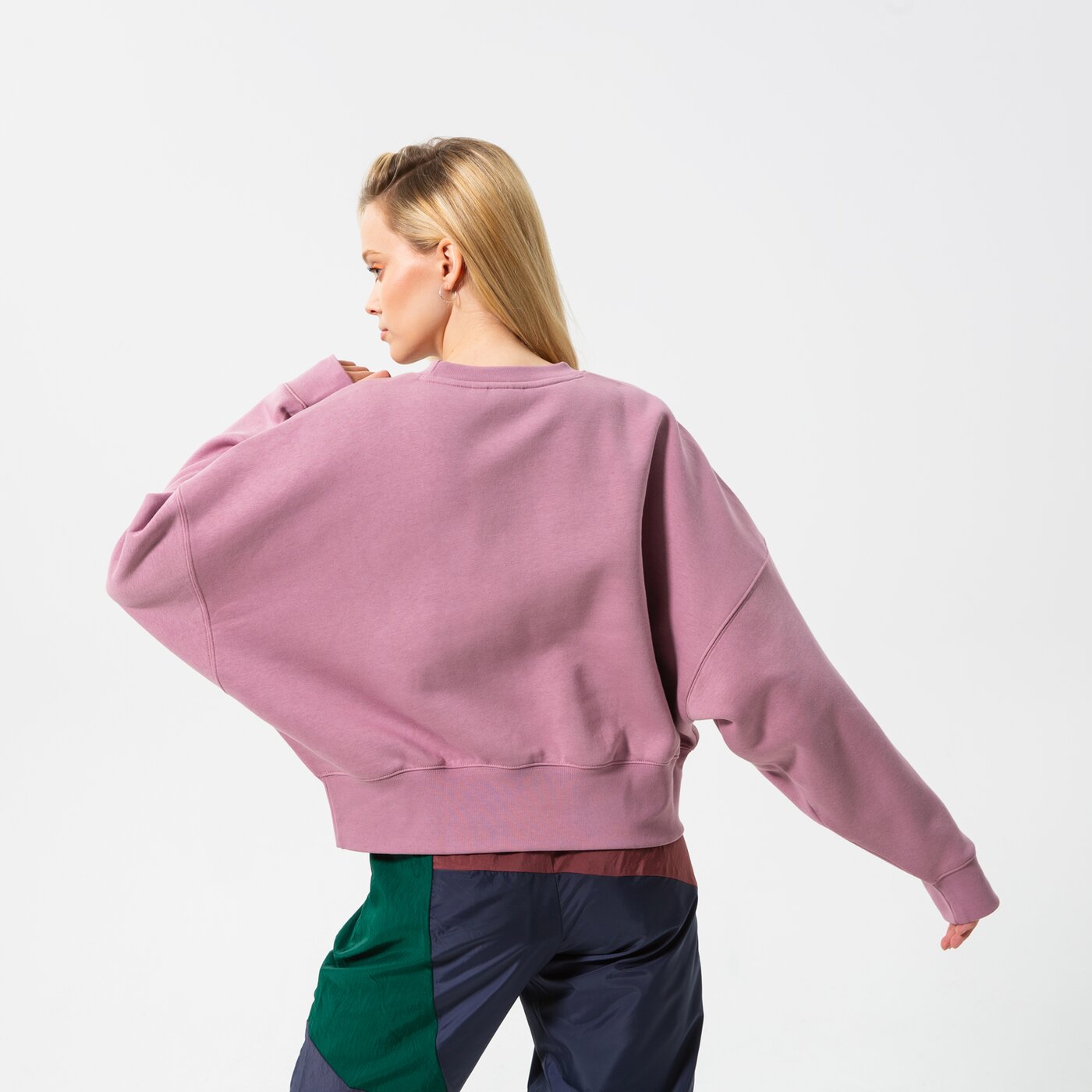 Дамски суичър ADIDAS СУИТЧЪР SWEATSHIRT hf7480 цвят розов