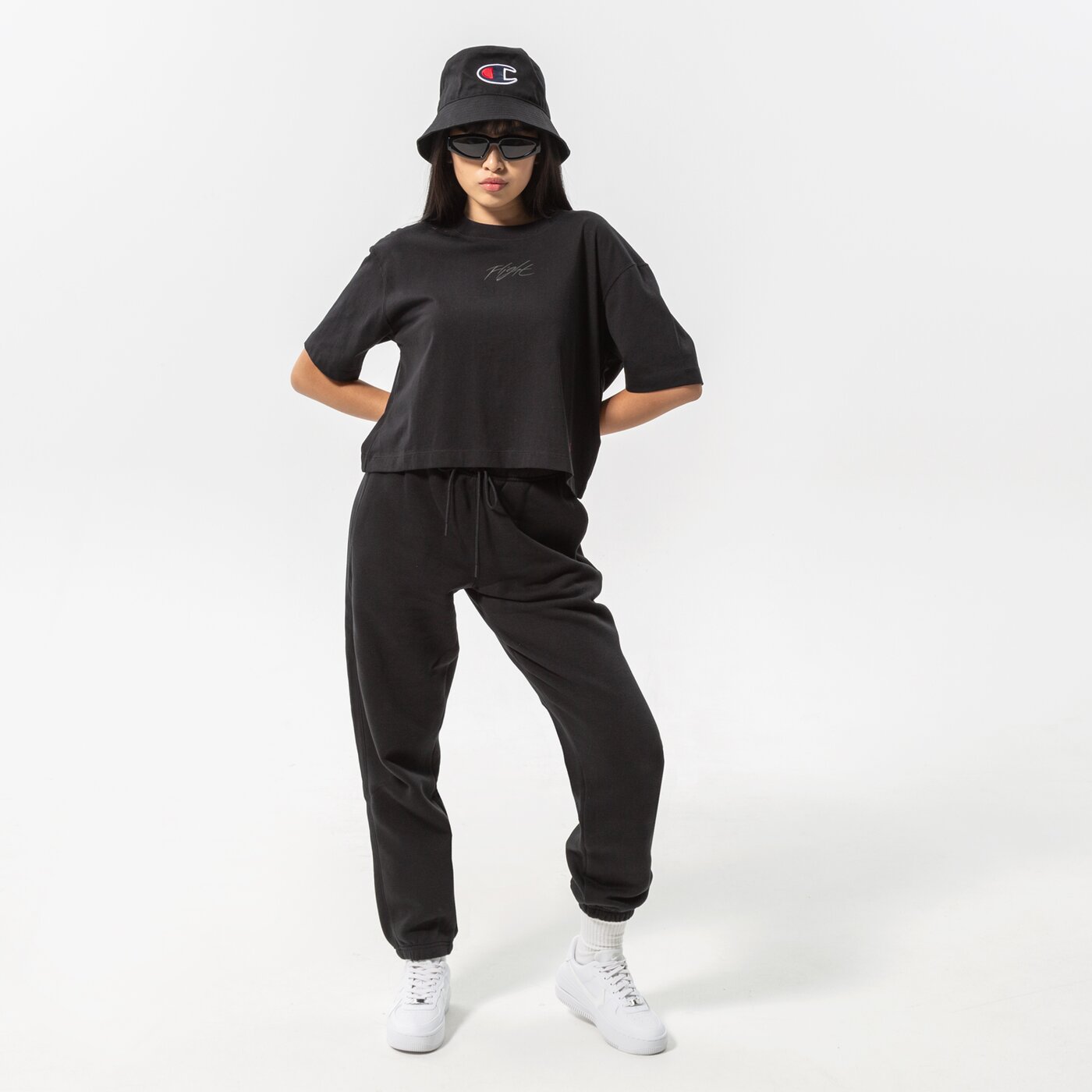 Дамски панталони JORDAN ПАНТАЛОНИ ESSENTIAL JOGGERS WOMEN'S dq4478-010 цвят черен