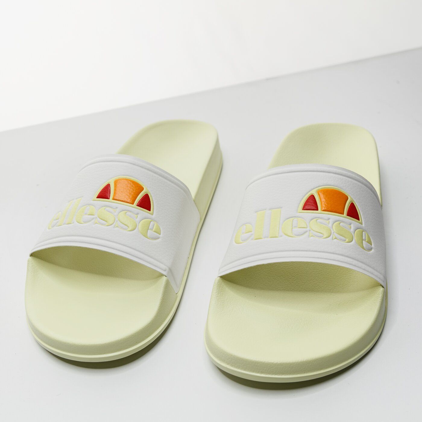 Дамски чехли и сандали ELLESSE FILIPPO 613556 цвят зелен