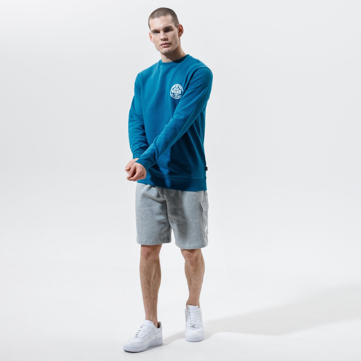 Мъжки суичър VANS СУИТЧЪР MN TRIED AND TRUE CREW MOROCCAN BLUE vn0a54ay1qq1 цвят син