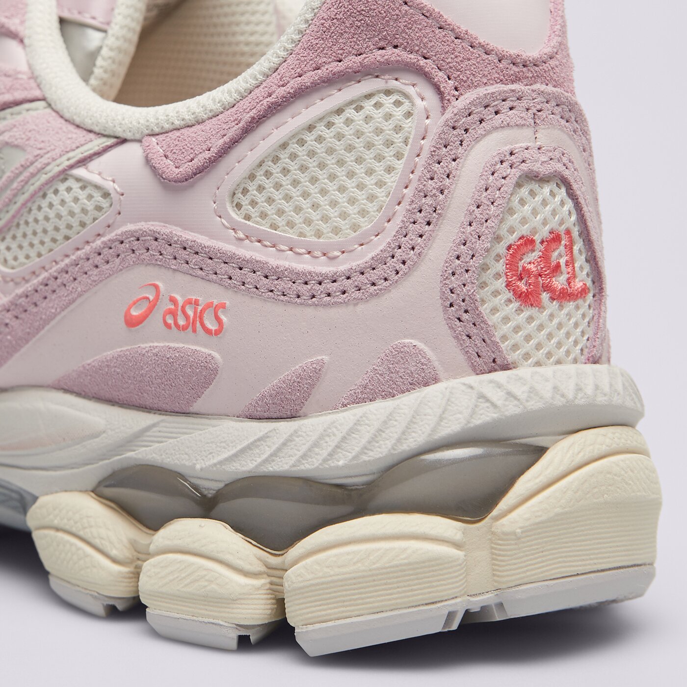 Дамски маратонки ASICS GEL-NYC 1203a383-106 цвят розов