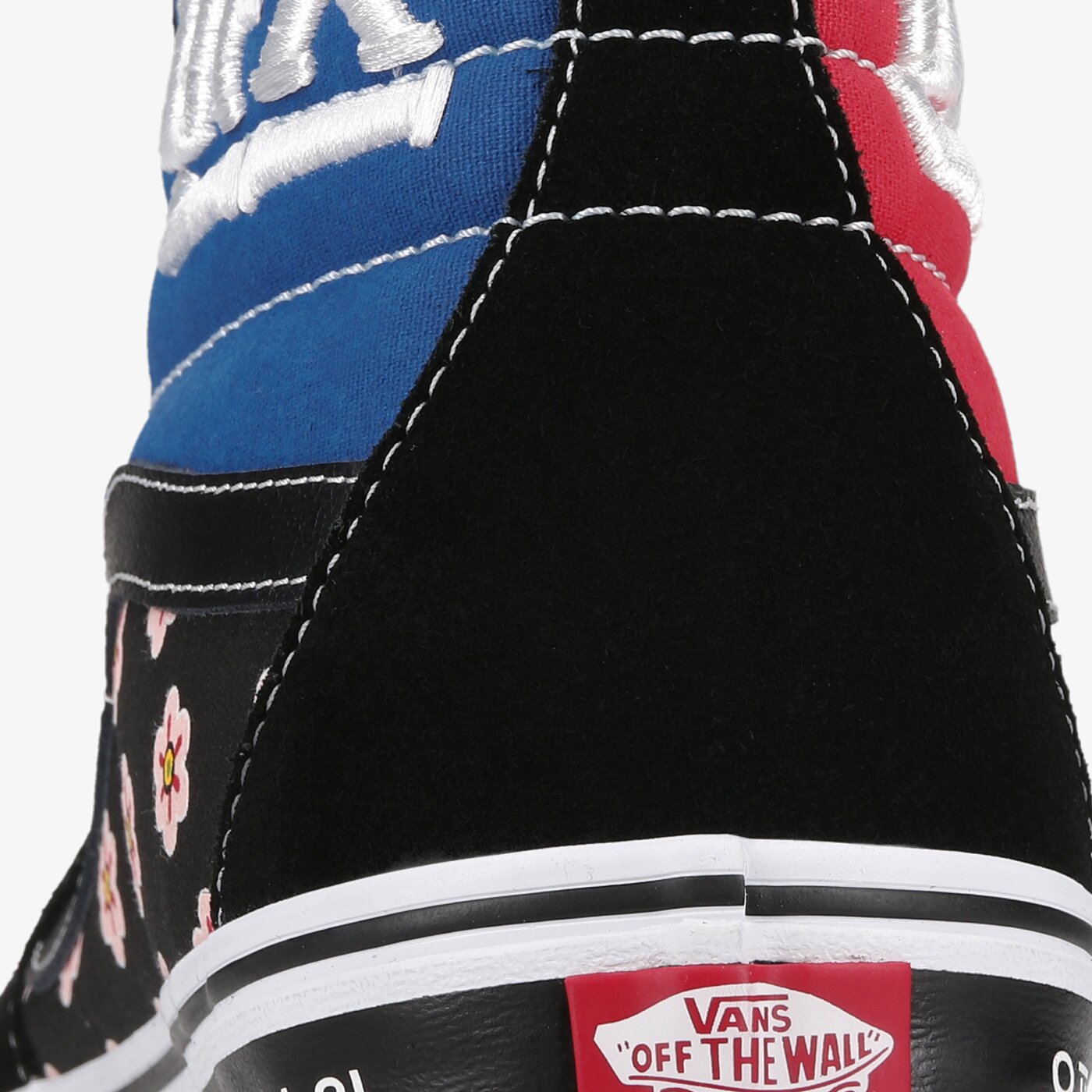 Мъжки маратонки VANS SK8-HI  vn0a32qg9hw1 цвят червен