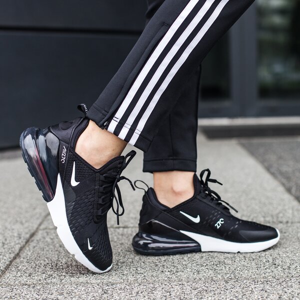 Детски маратонки NIKE AIR MAX 270  943345-001 цвят черен