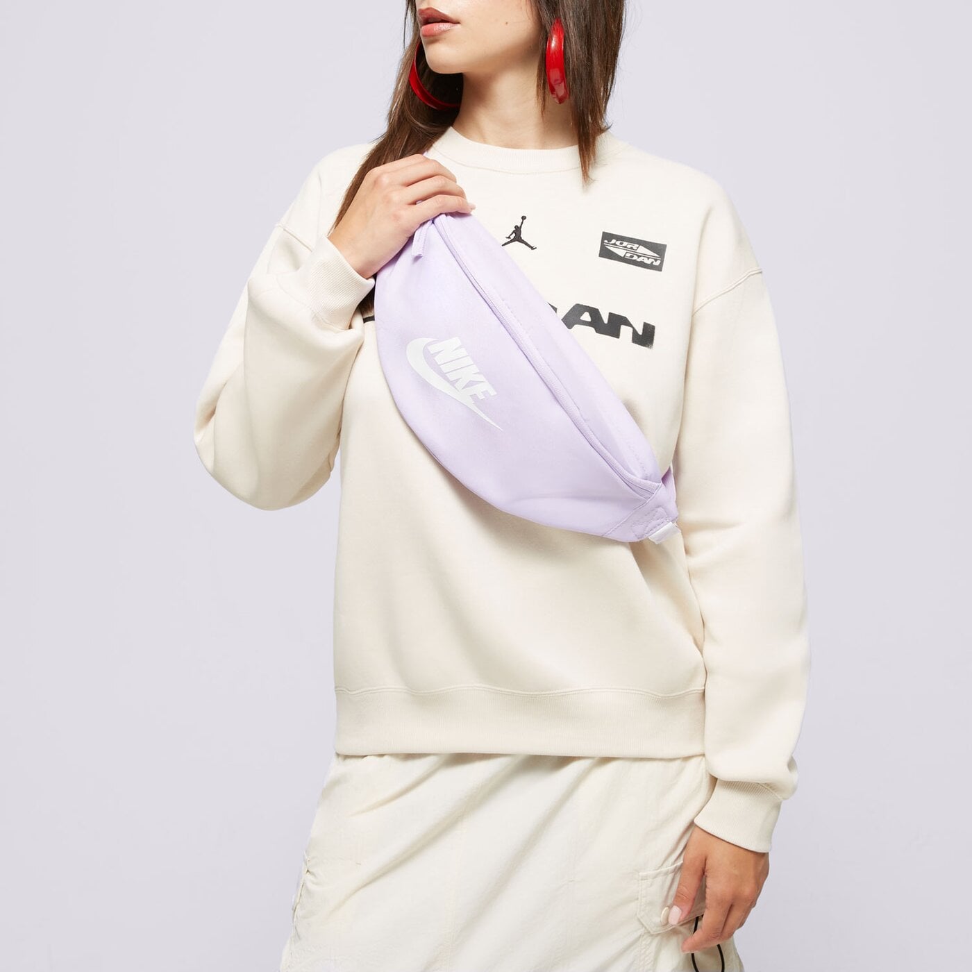 Дамска чанта за кръст NIKE ЧАНТА HERITAGE db0490-512 цвят виолетов