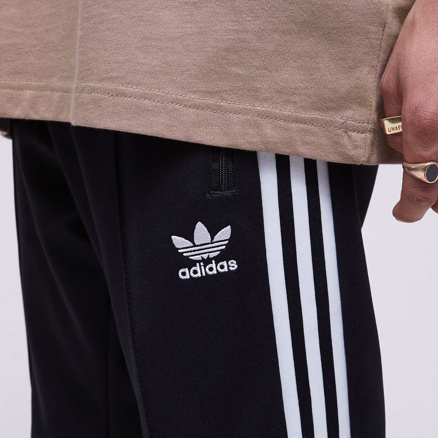 Мъжки панталони ADIDAS ПАНТАЛОНИ BECKENBAUER TP ia4788 цвят черен