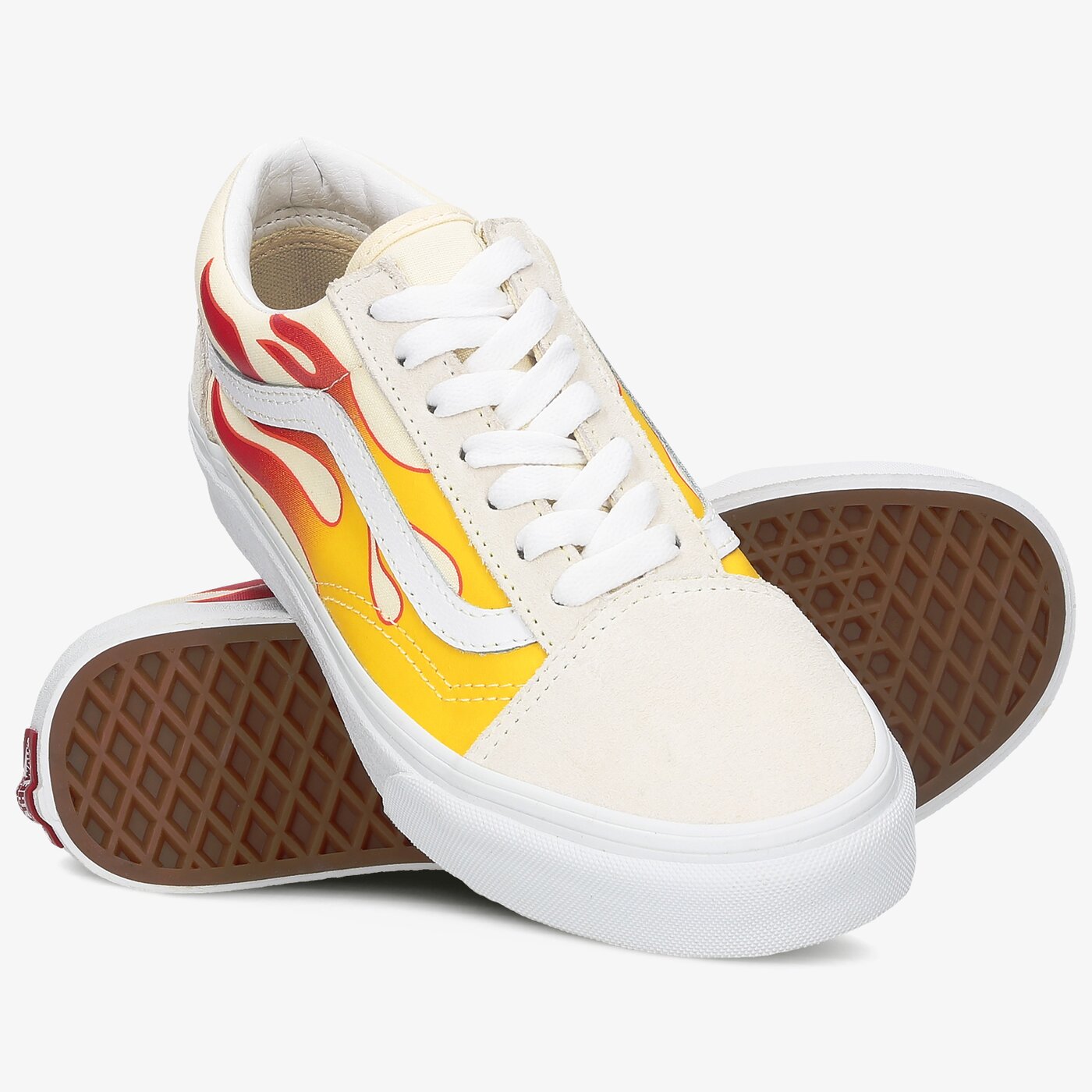 Дамски маратонки VANS UA OLD SKOOL vn0a4u3b2231 цвят бял