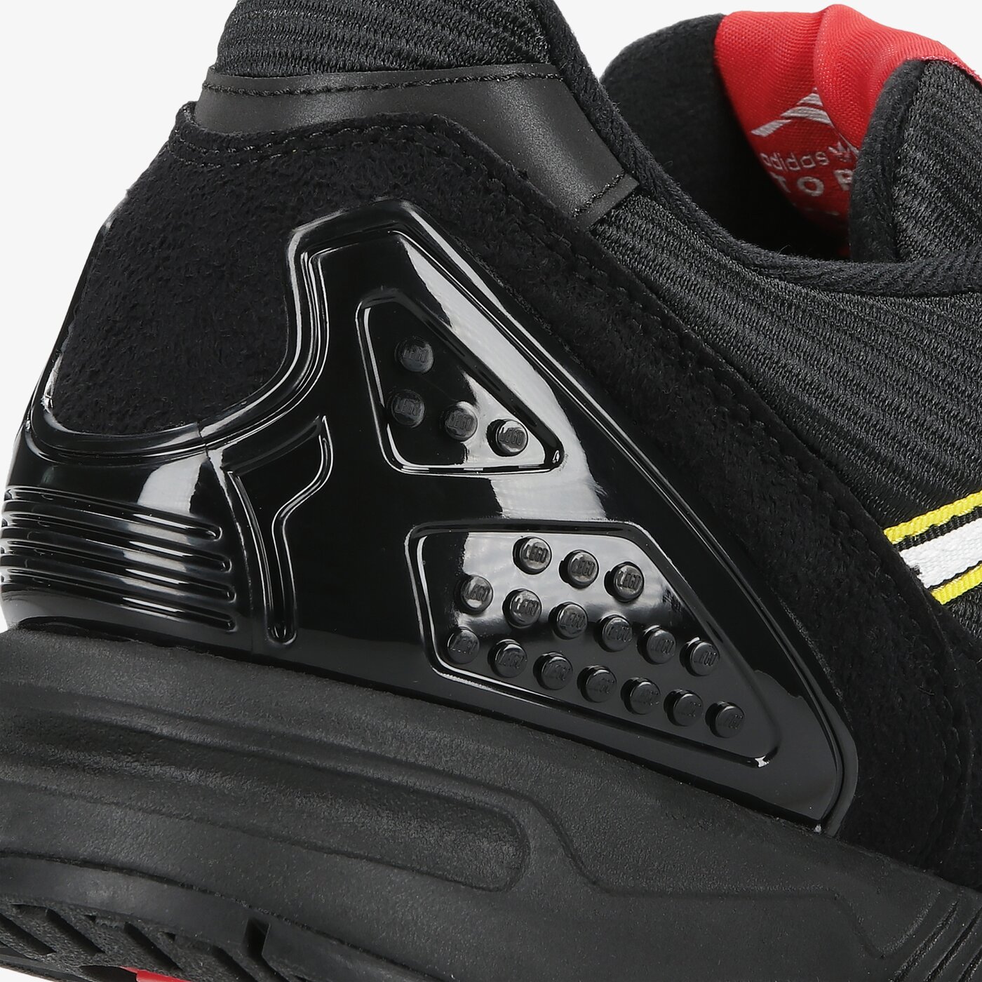 Мъжки маратонки ADIDAS ZX 8000 LEGO fy7085 цвят черен