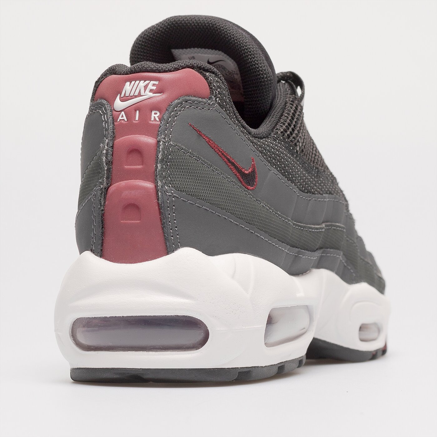 Мъжки маратонки AIR MAX 95 ESSENTIAL dq3982-001 цвят черен