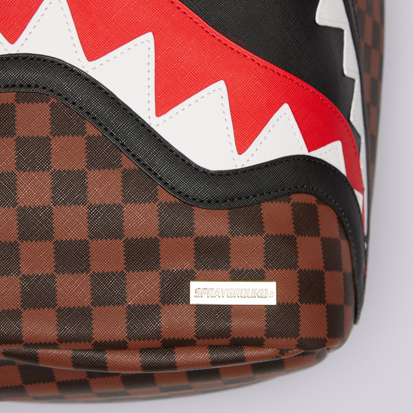 Детска раница SPRAYGROUND РАНИЦА SAWTOOTH SHARKS IN PARIS 910b7200nsz цвят кафяв