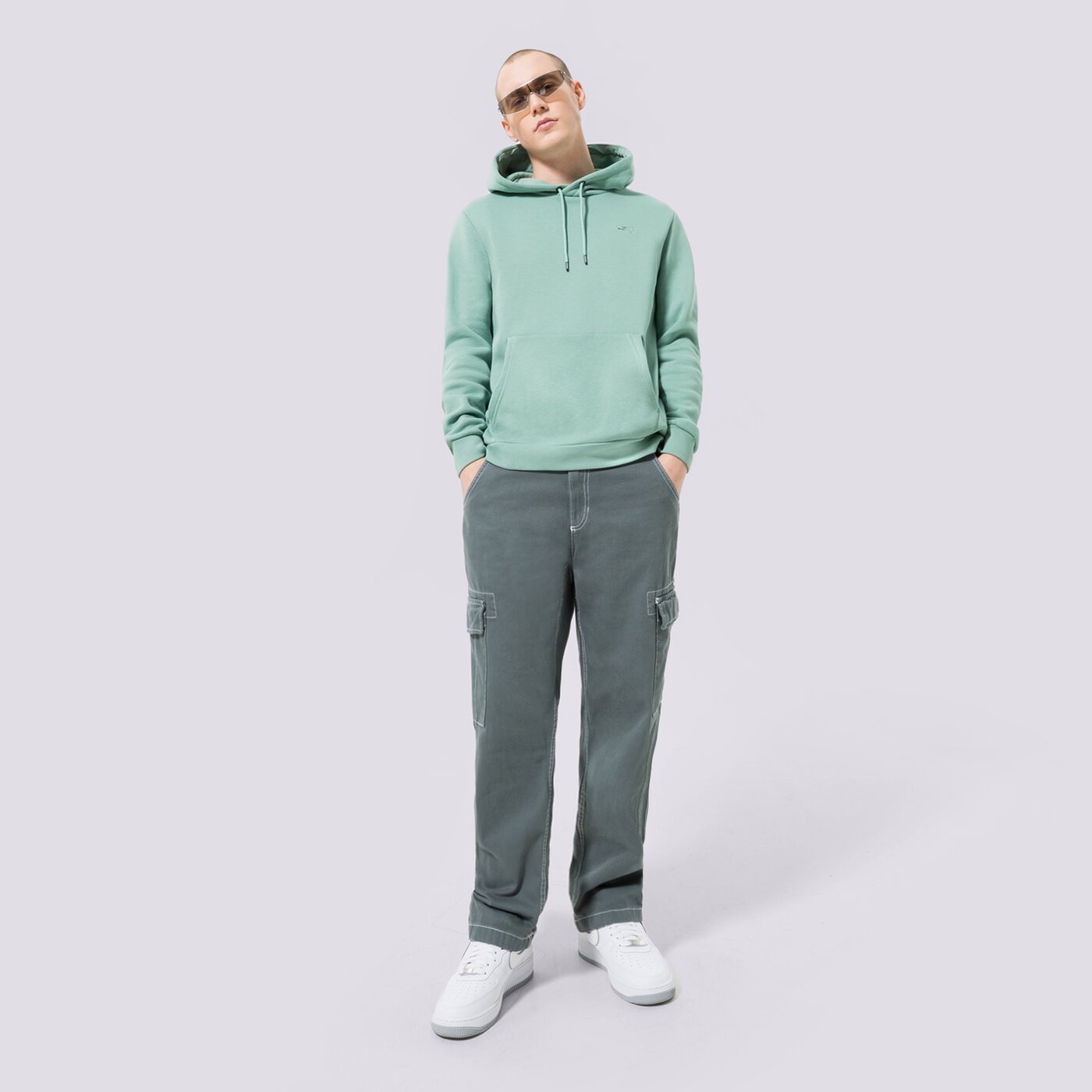 Мъжки суичър CONFRONT СУИТЧЪР С КАЧУЛКА GREEN cf123blm91001 цвят зелен