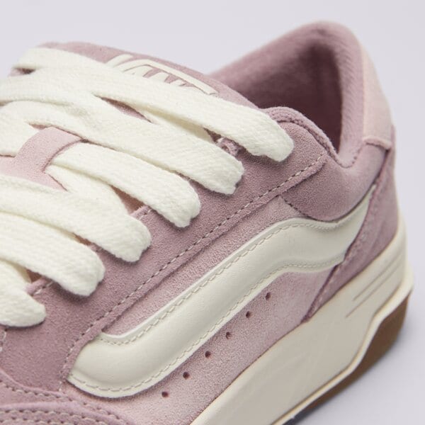 Дамски маратонки VANS HYLANE vn000d1j4c61 цвят виолетов