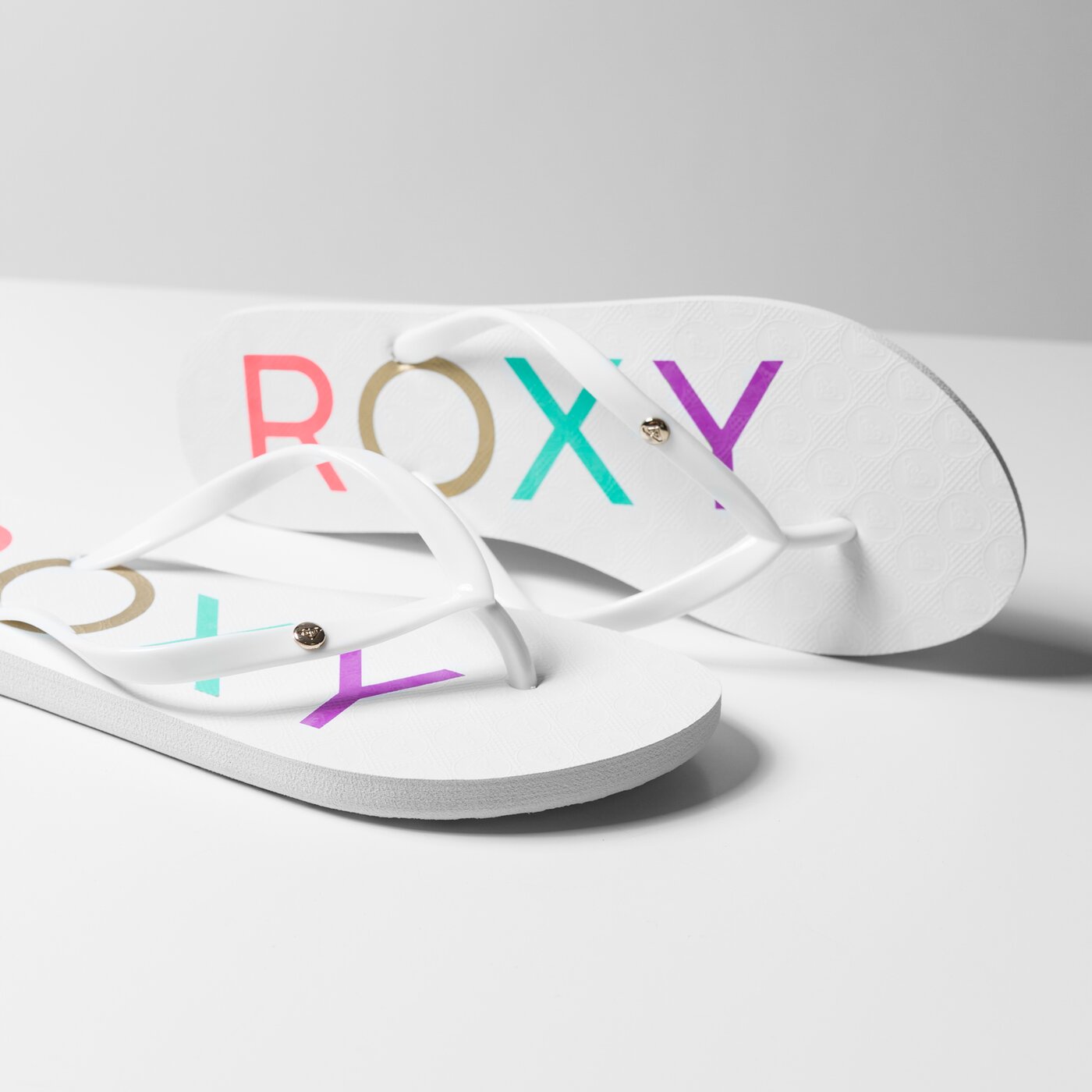 Дамски джапанки ROXY SANDY arjl100438wgd цвят бял