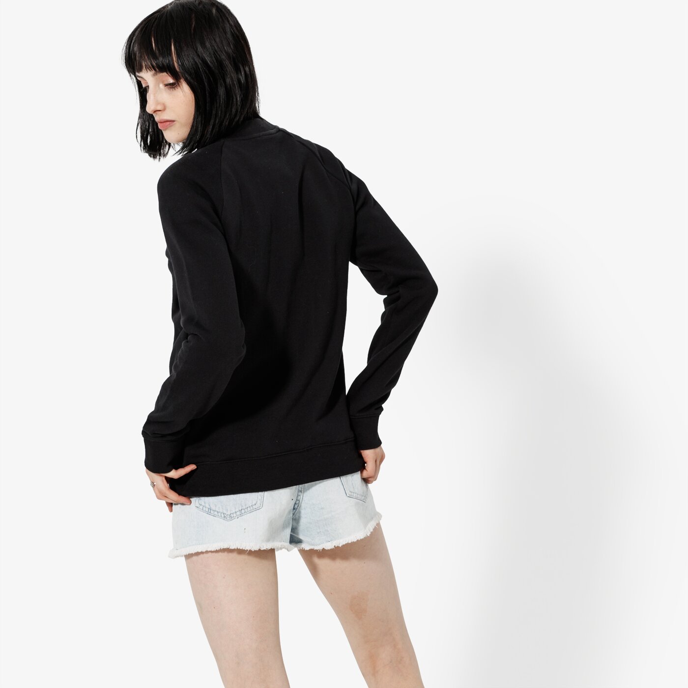 Дамски суичър ADIDAS СУИТЧЪР TRF CREW SWEAT ADICOLOR dv2612 цвят черен