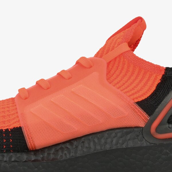 Мъжки маратонки за бягане ADIDAS ULTRABOOST 19 g27131 цвят черен