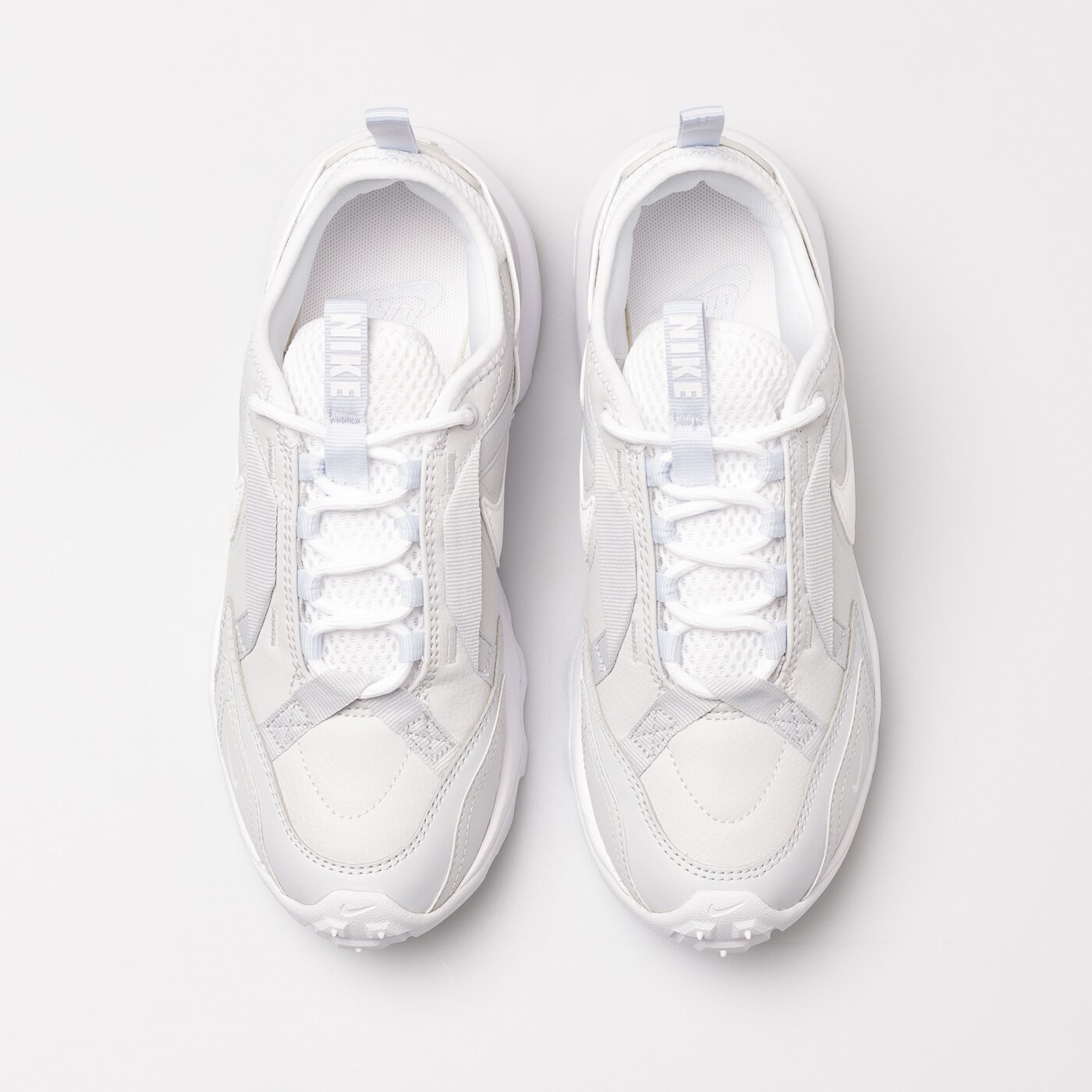 Дамски маратонки NIKE W TC 7900 PRM 2 fb8941-043 цвят сив