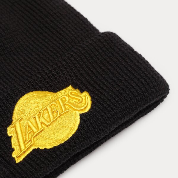 Мъжка зимна шапка NEW ERA ШАПКА POP BOBBLE BEANIE LAKERS LOS ANGELES LAKERS NV 60284990 цвят тъмносин