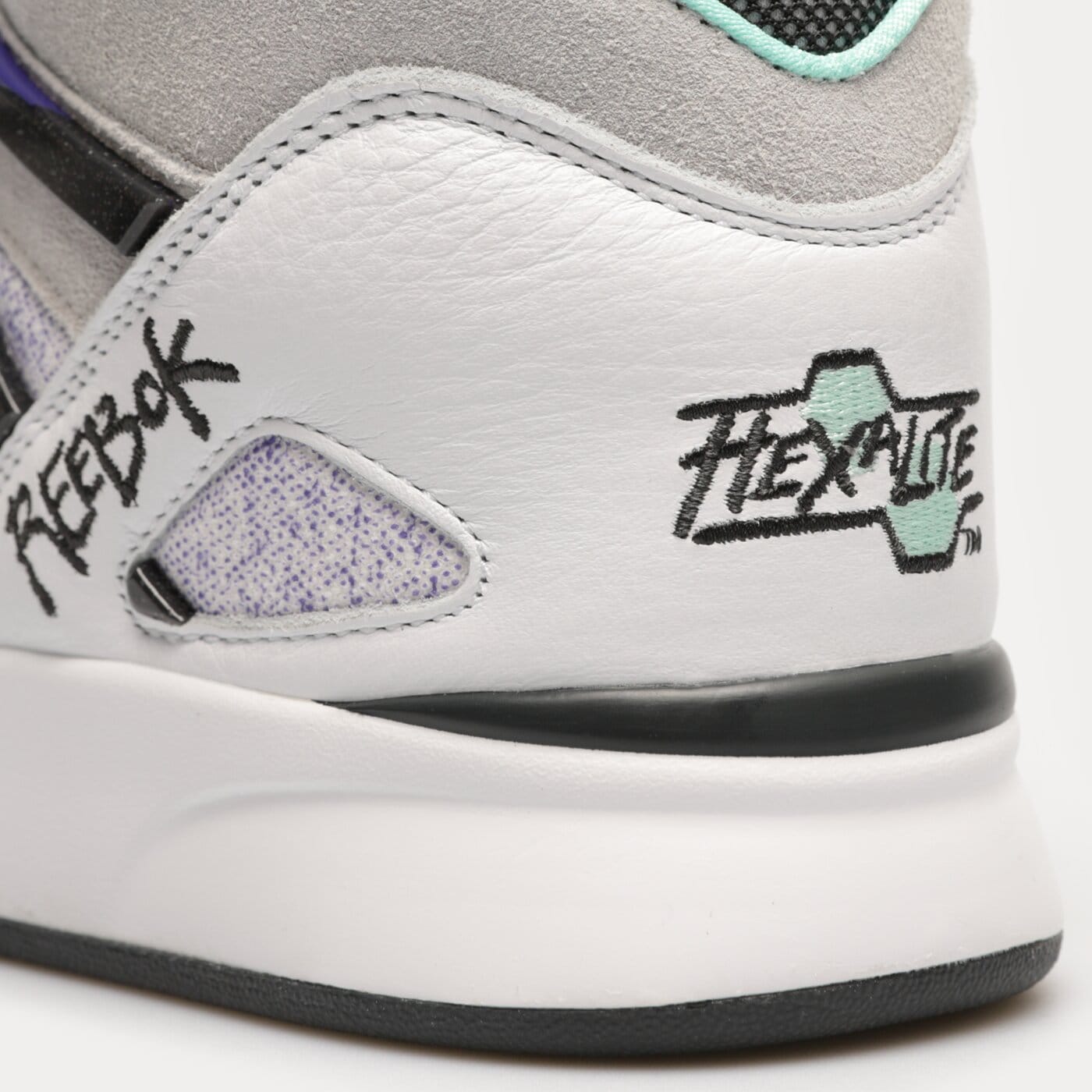 Мъжки маратонки REEBOK PUMP OMNI ZONE II hr0110 цвят бял