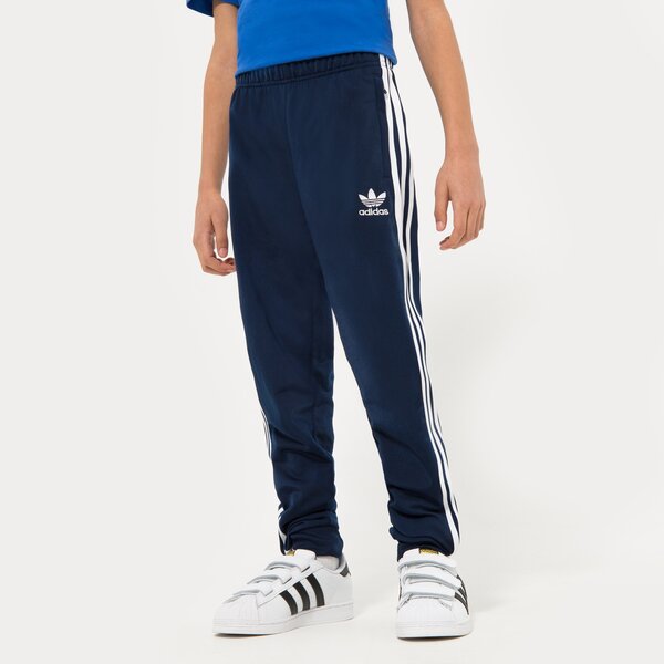 Детски панталони ADIDAS ПАНТАЛОНИ SST TRACK PANTS BOY hk0323 цвят тъмносин