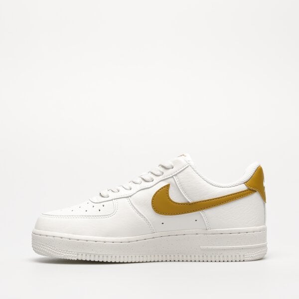 Дамски маратонки NIKE W AIR FORCE 1 '07 NEXT NATURE dv3808-101 цвят бял