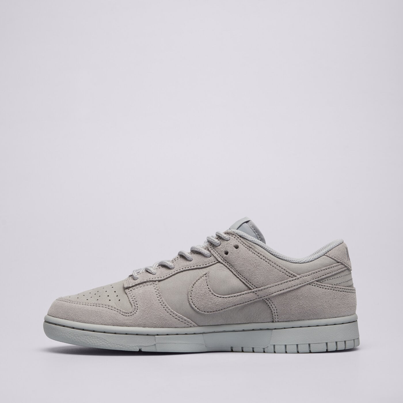 Мъжки маратонки NIKE DUNK LOW RETRO SE NUBUCK ib6651-002 цвят сив