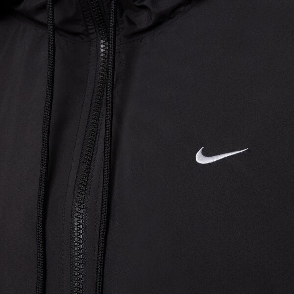 Дамско преходно яке NIKE ЯКЕ W NSW ESSNTL UV WVN JKT HD fv6298-010 цвят черен