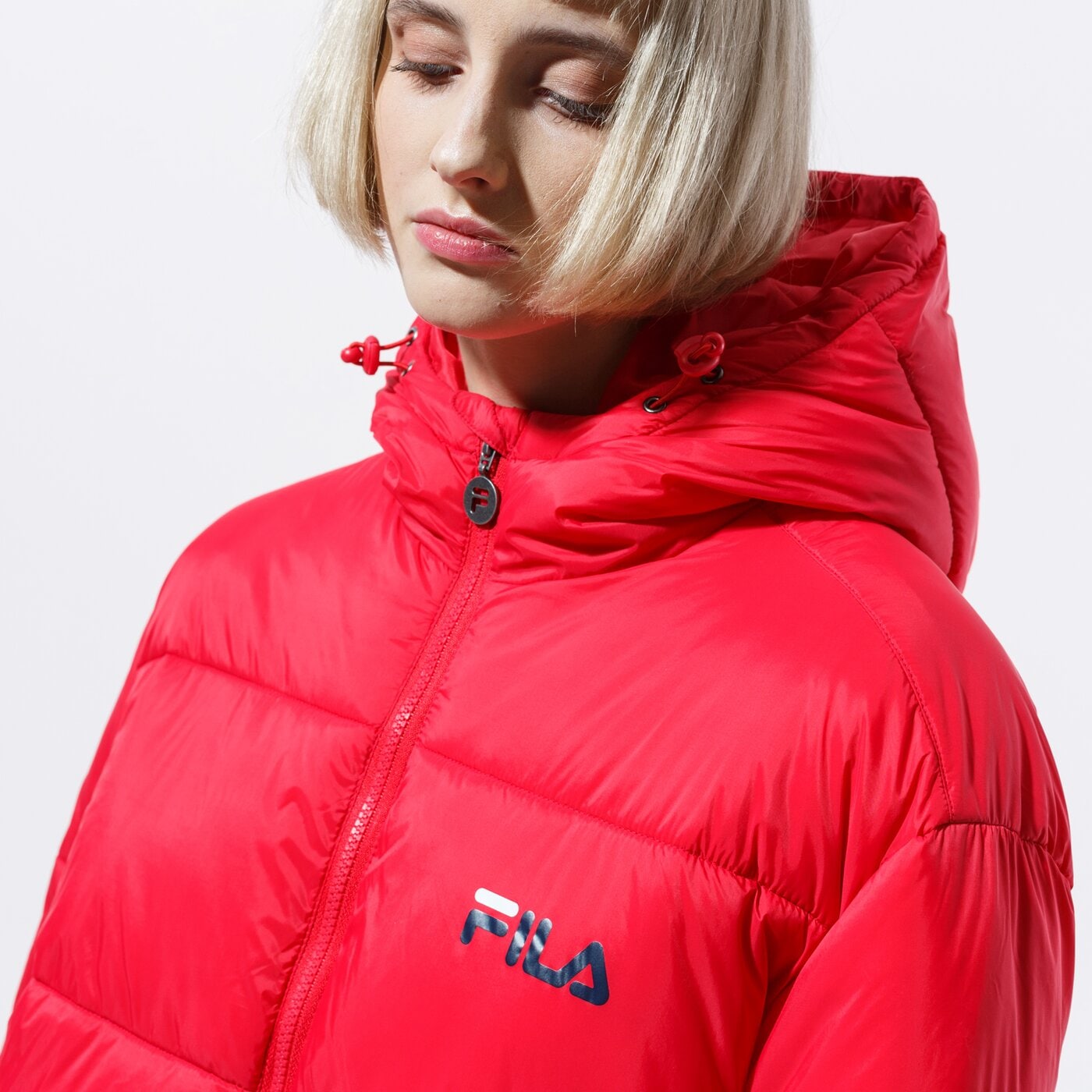 Дамско зимно яке FILA ЯКЕ BRONWEN PUFF HOOD JACKET 687219006 цвят червен