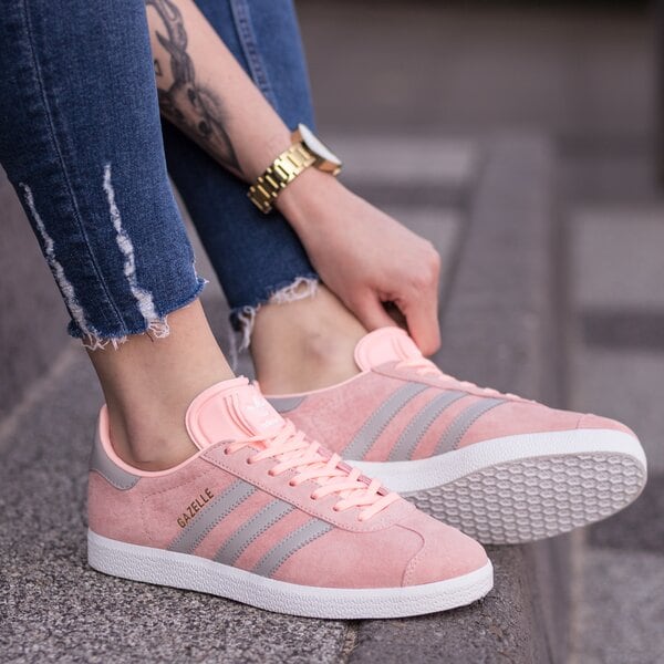 Дамски маратонки ADIDAS GAZELLE W ba7656 цвят розов
