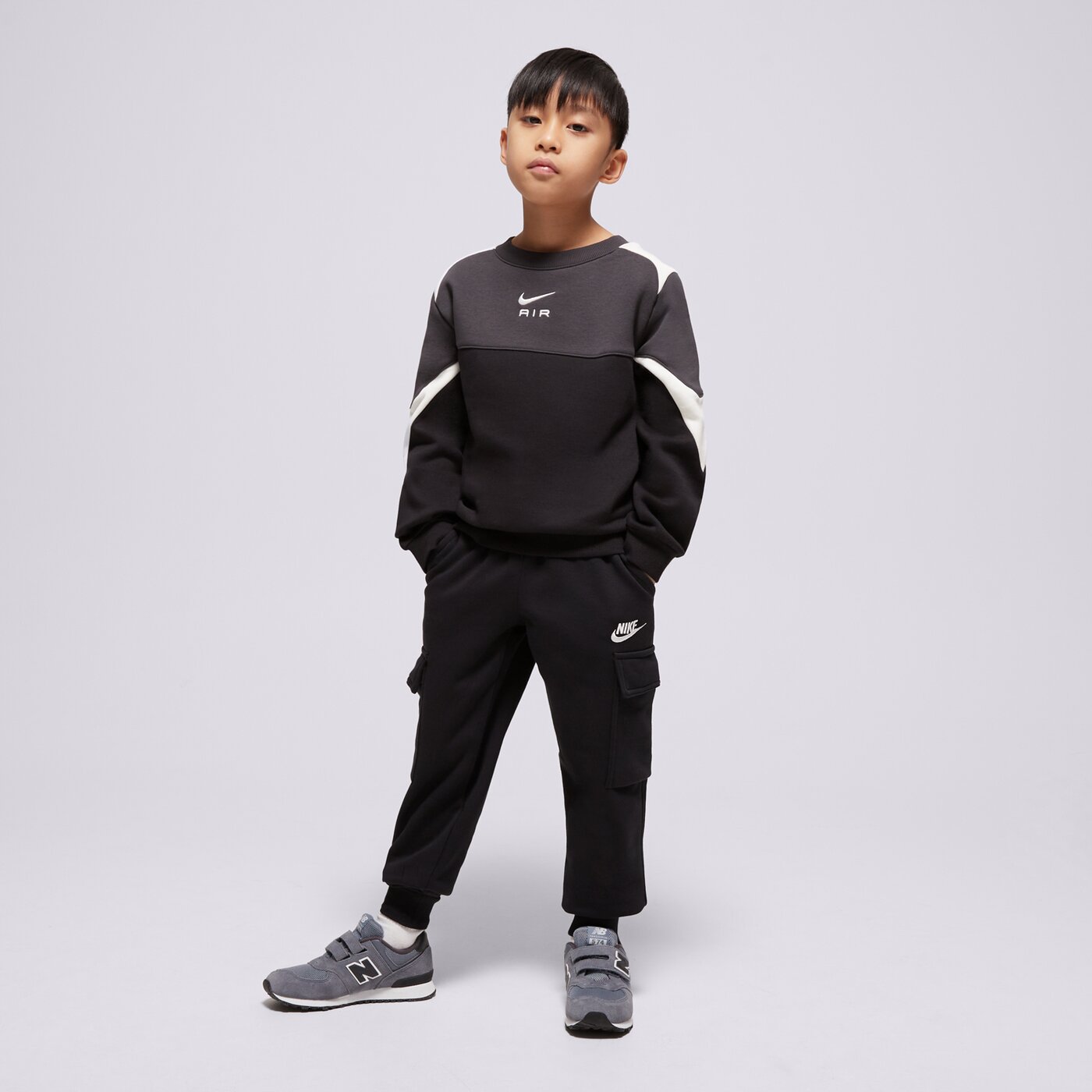 Детски суичър NIKE СУИТЧЪР K NIKE AIR CREW BOY fz4956-010 цвят черен