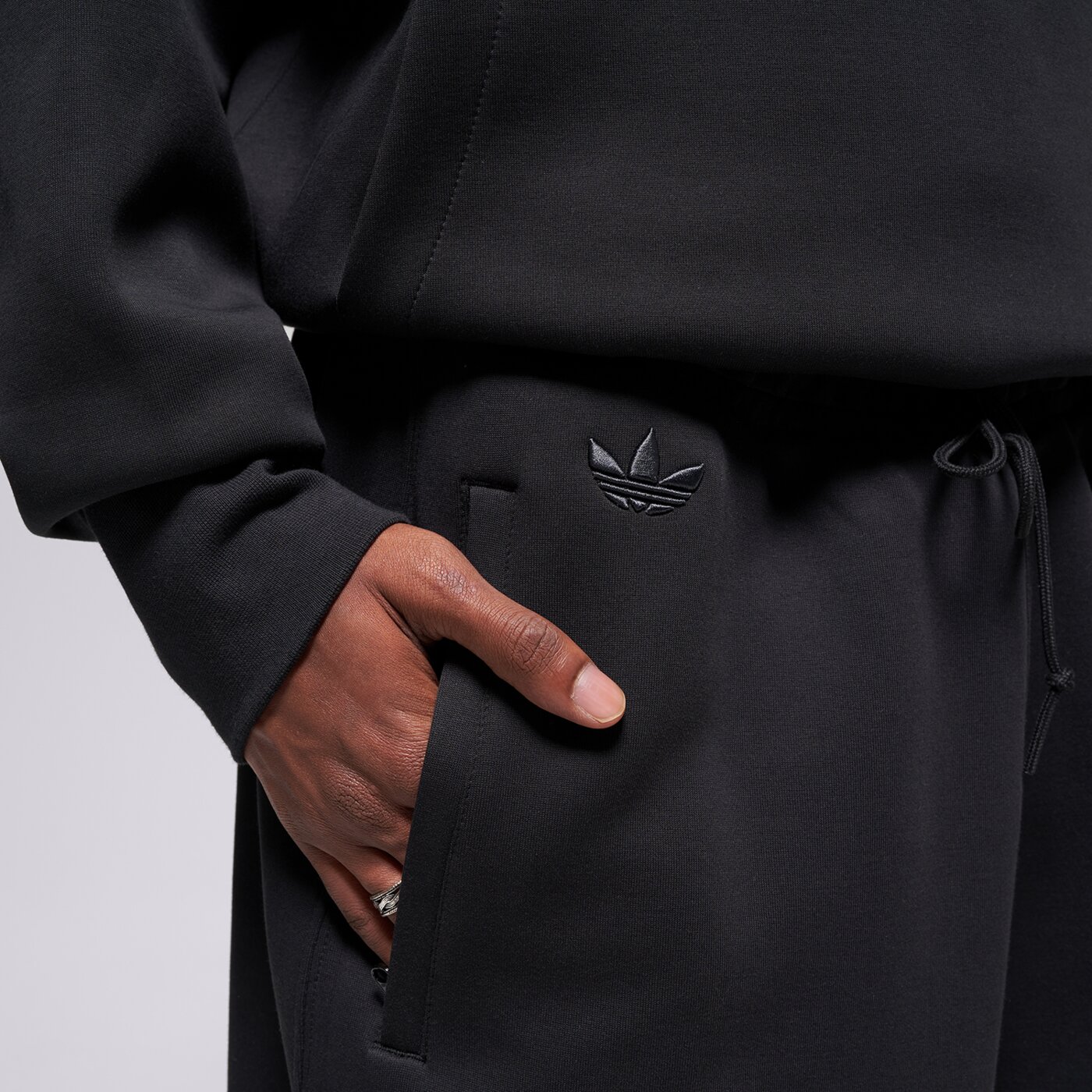 Мъжки панталони ADIDAS ПАНТАЛОНИ NC LO PANTS jw5445 цвят черен