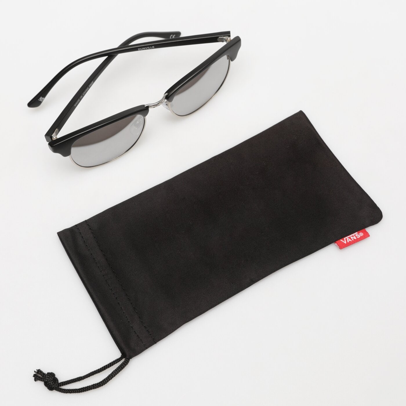 Дамски слънчеви очила VANS ОЧИЛА MN DUNVILLE SHADES vn0a3hiqcvq1 цвят черен