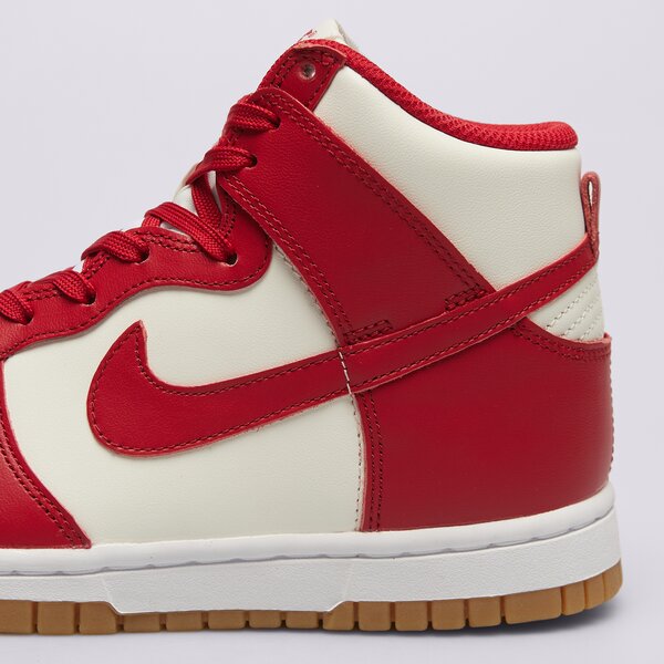 Дамски маратонки NIKE DUNK HIGH  dd1869-114 цвят червен