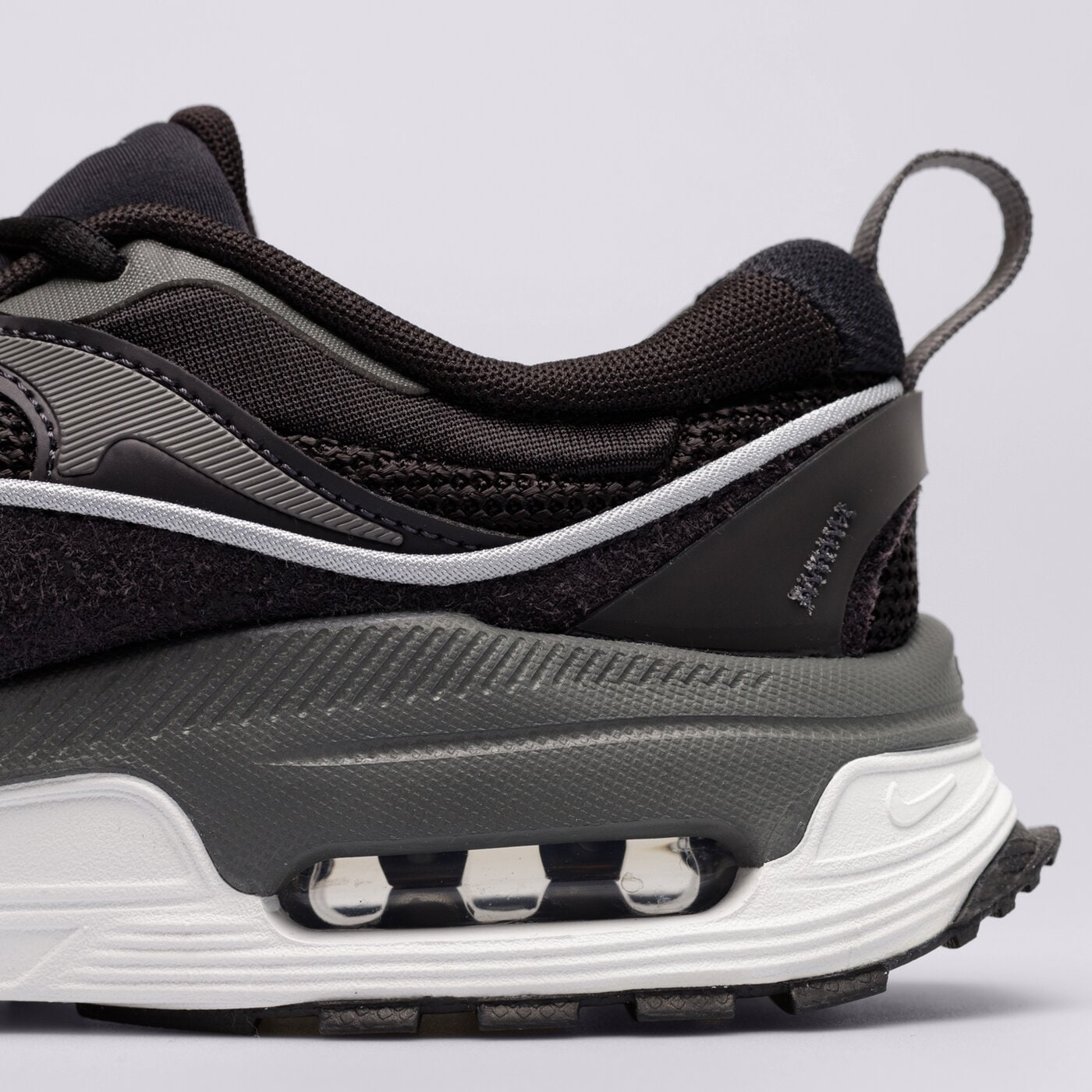 Дамски маратонки NIKE AIR MAX BLISS dz6754002 цвят черен