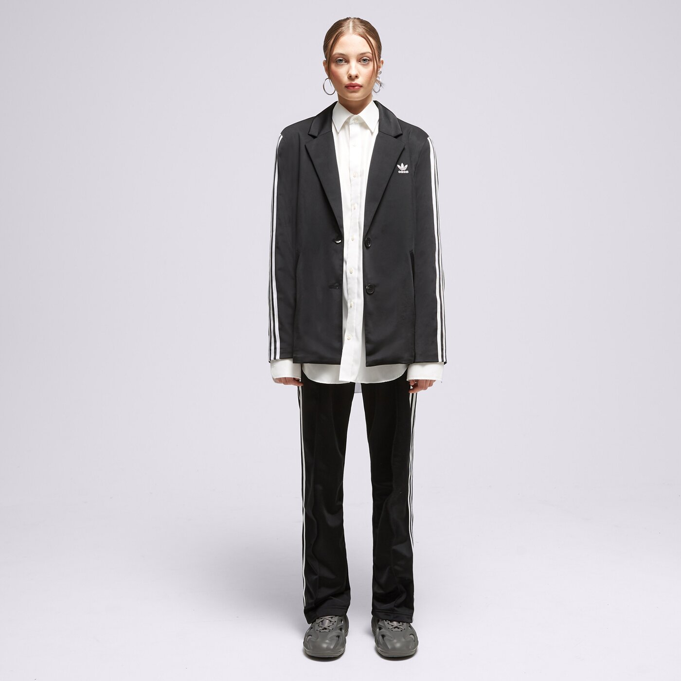 Дамски суичър ADIDAS СУИТЧЪР С ЦИП 3S BLAZER  ik0440 цвят черен