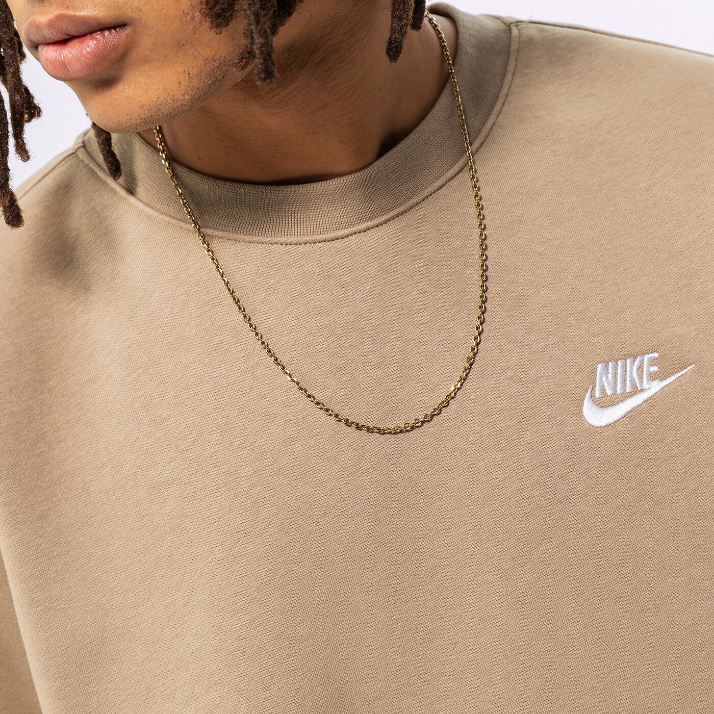 Мъжки суичър NIKE СУИТЧЪР NIKE SPORTSWEAR CLUB FLEECE bv2662-247 цвят кафяв