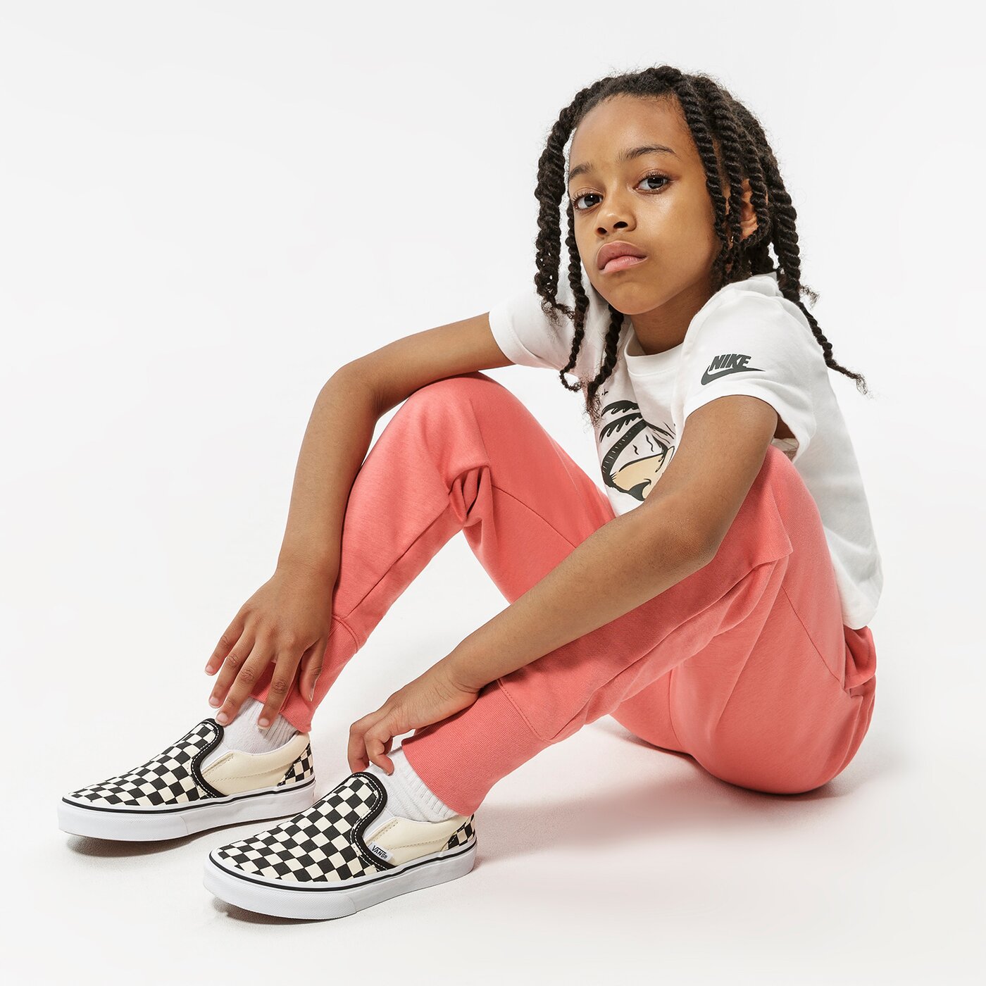 Детски панталони NIKE ПАНТАЛОНИ NIKE SPORTSWEAR CLUB GIRL dc7211-603 цвят розов