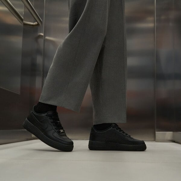 Детски маратонки NIKE AIR FORCE 1 LV8 fv5951-001 цвят черен