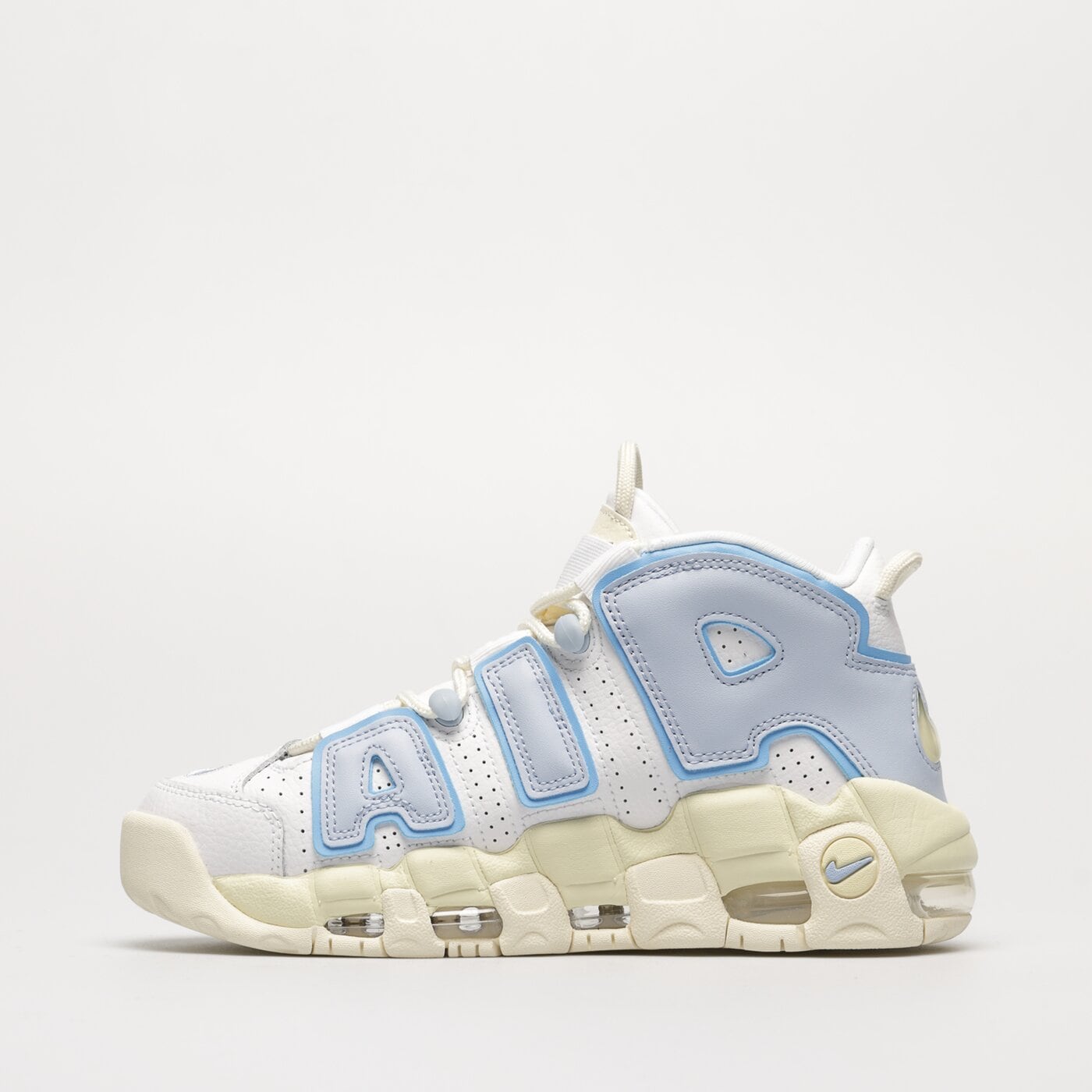 Дамски маратонки NIKE WMNS AIR MORE UPTEMPO fd9869-100 цвят бял