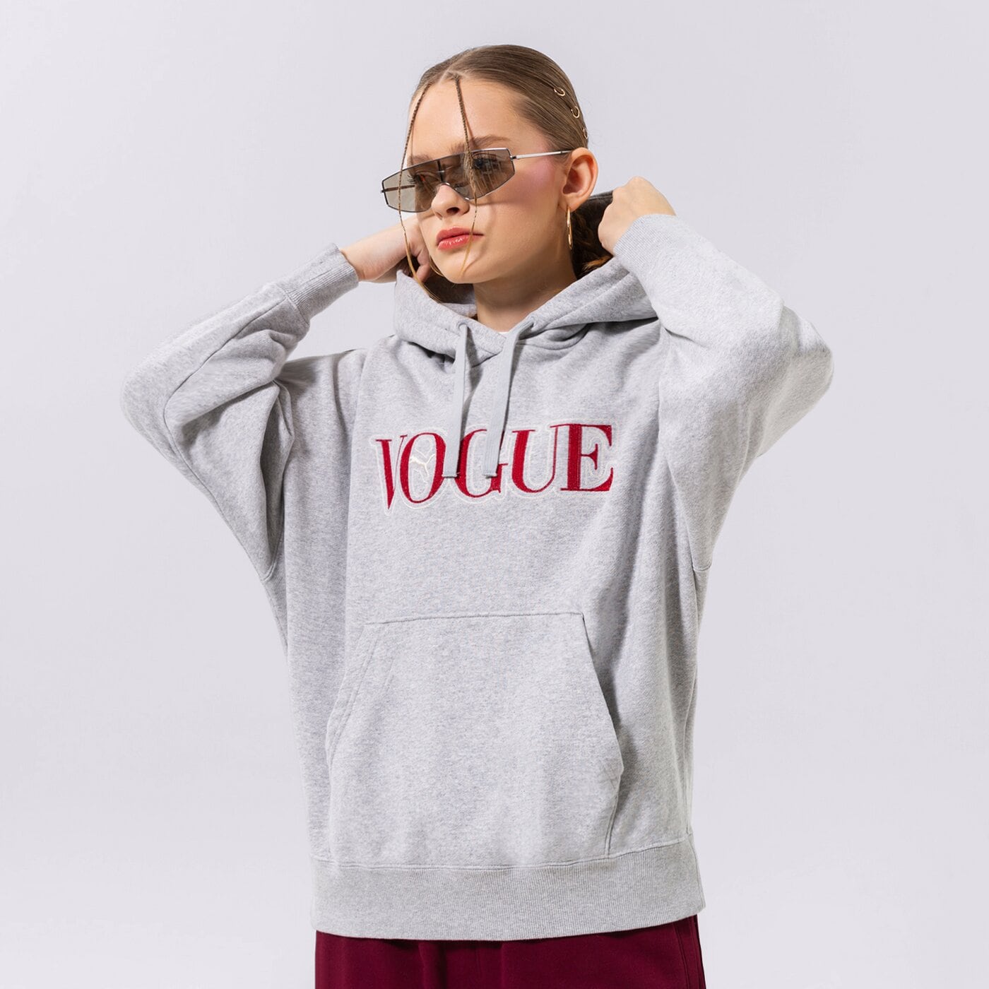 Дамски суичър PUMA СУИТЧЪР С КАЧУЛКА PUMA X VOGUE OVERSIZED HOODIE TR 536691-04 цвят сив