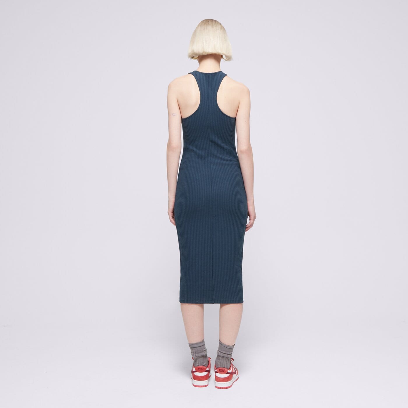 Дамски NIKE РОКЛЯ W NSW NK CHLL KNT RIB MIDI DRS fn3679-478 цвят тъмносин