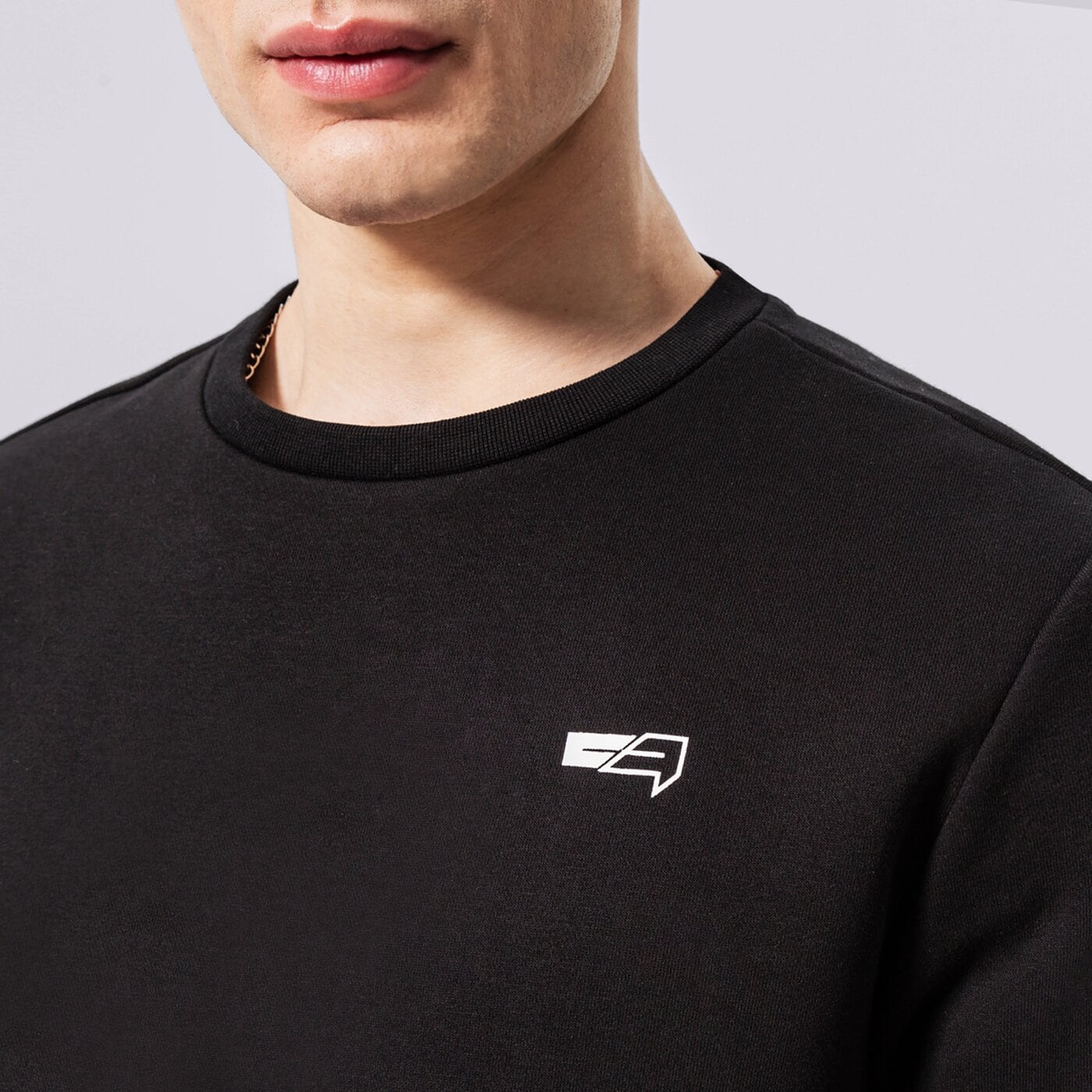 Мъжки суичър CONFRONT СУИТЧЪР ESSENTIAL CREW cf122blm92001 цвят черен