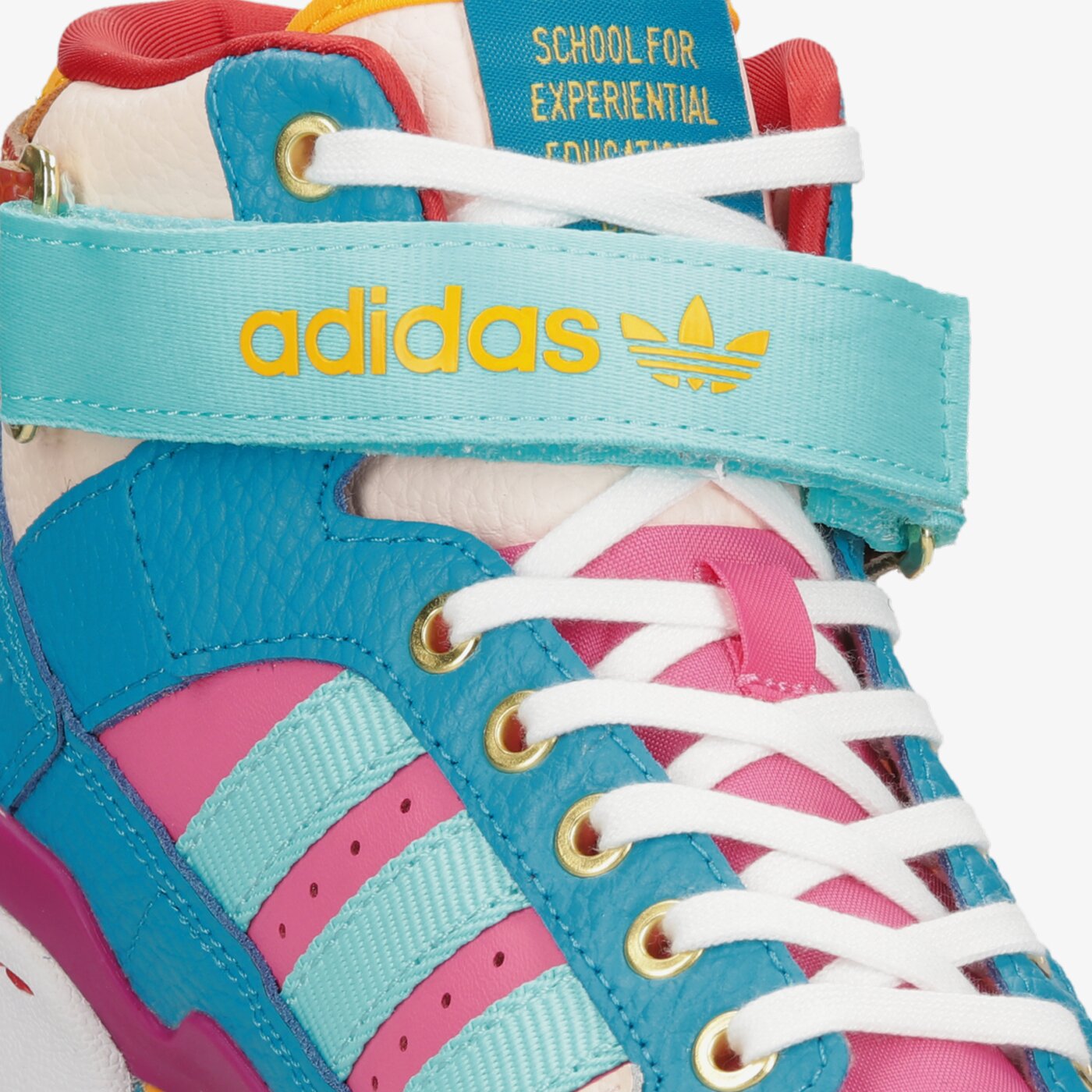 Дамски маратонки ADIDAS FORUM MID W gv7673 цвят многоцветен