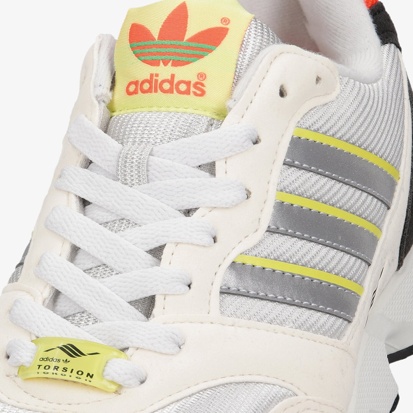 Мъжки маратонки ADIDAS ZX 1000 C h02137 цвят бежов