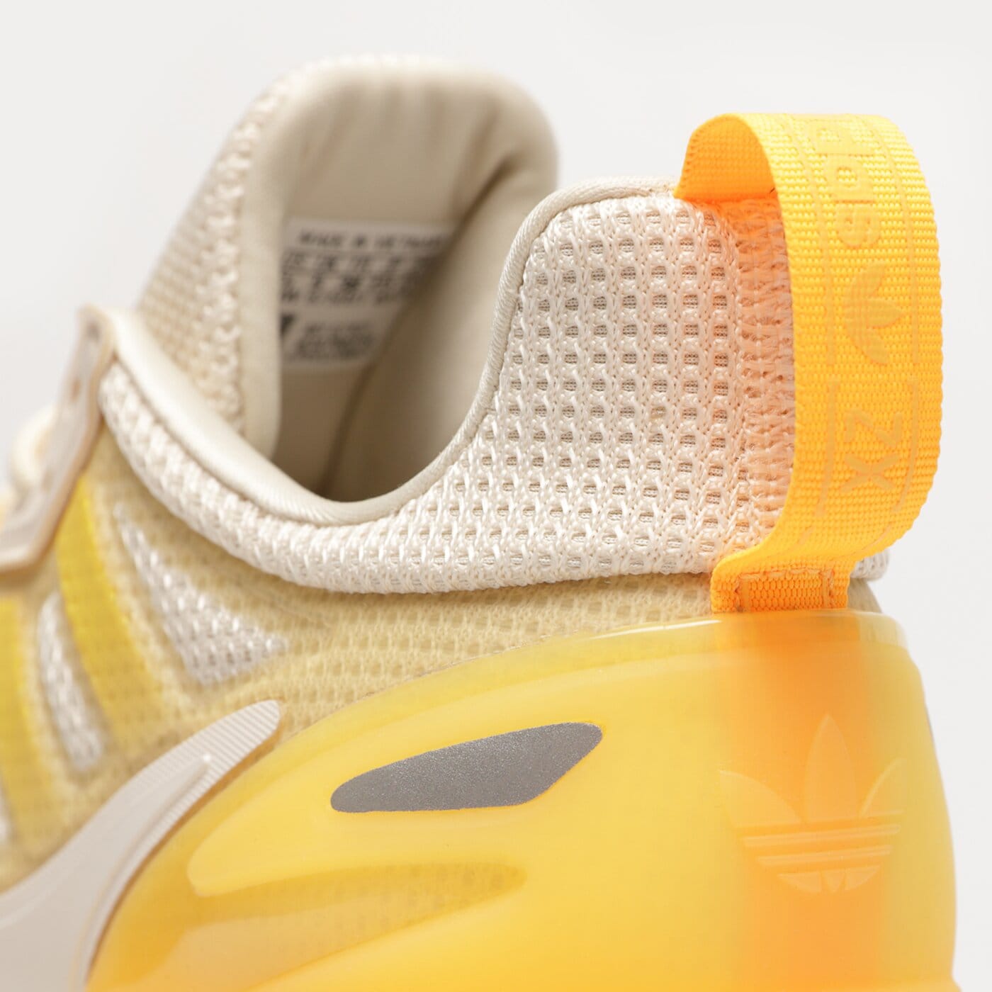 Дамски маратонки ADIDAS ZX 2K BOOST 2.0 W gz7823 цвят бежов