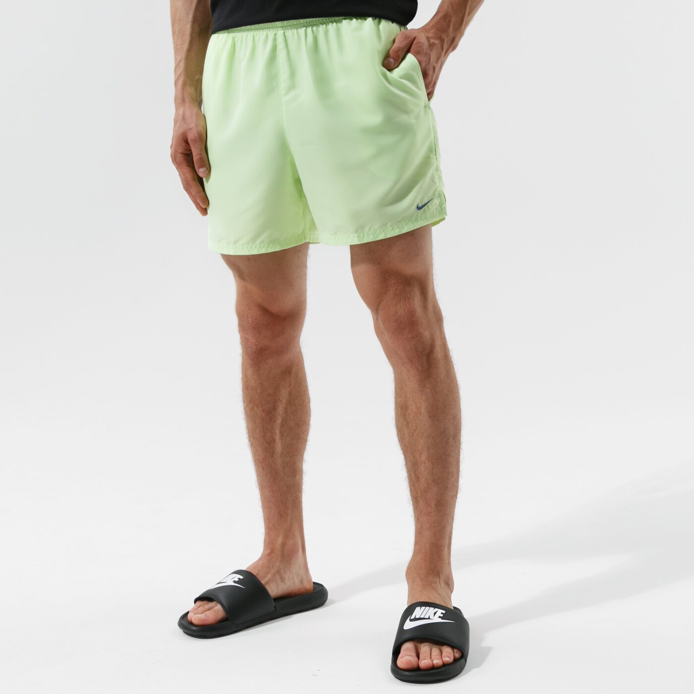 Мъжки къси панталони NIKE ШОРТИ NIKE ESSENTIAL 5" nessa560740 цвят зелен