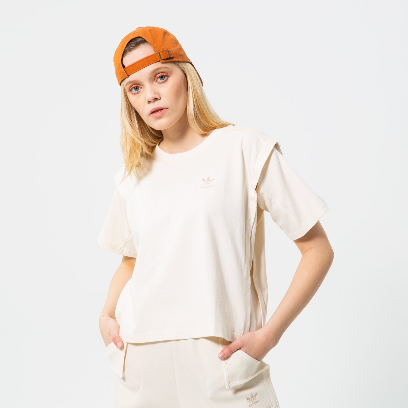 Дамска тениска ADIDAS ТЕНИСКА TEE hc2013 цвят бежов