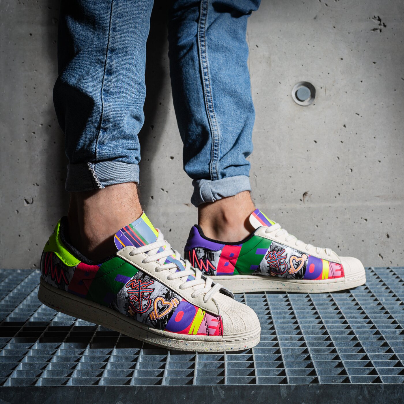 Мъжки маратонки ADIDAS SUPERSTAR  gx6395 цвят многоцветен