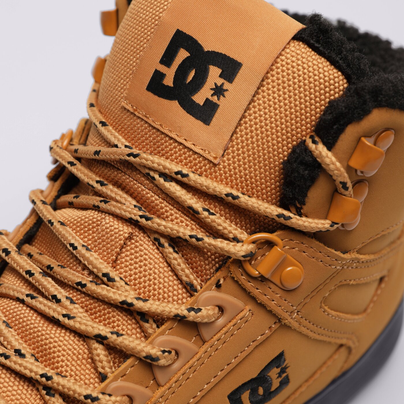 Мъжки зимни обувки DC PURE HIGH-TOP WC WNT adys400047wea цвят бежов