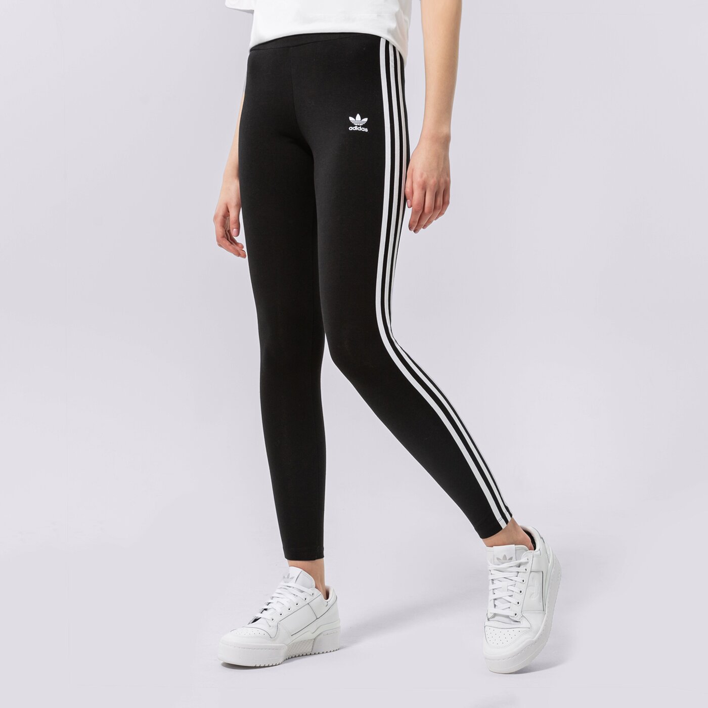 Дамски панталони ADIDAS КЛИН 3 STRIPES TIGHT hd2350 цвят черен